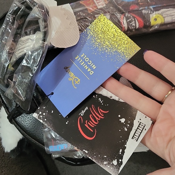 Danielle Nicole Disney Backpack - Picture 6 of 16